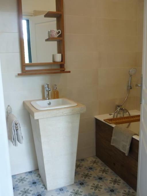 Le Presbytere - Touillon, Jacuzzi, 4 Chambres Pour 10 Zewnętrze zdjęcie