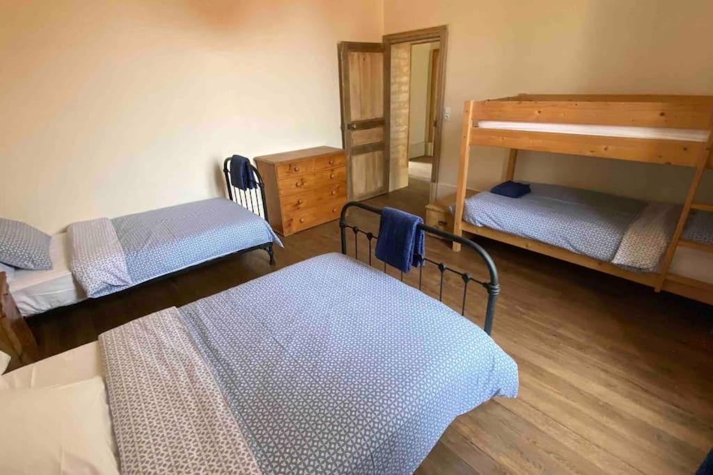 Le Presbytere - Touillon, Jacuzzi, 4 Chambres Pour 10 Zewnętrze zdjęcie