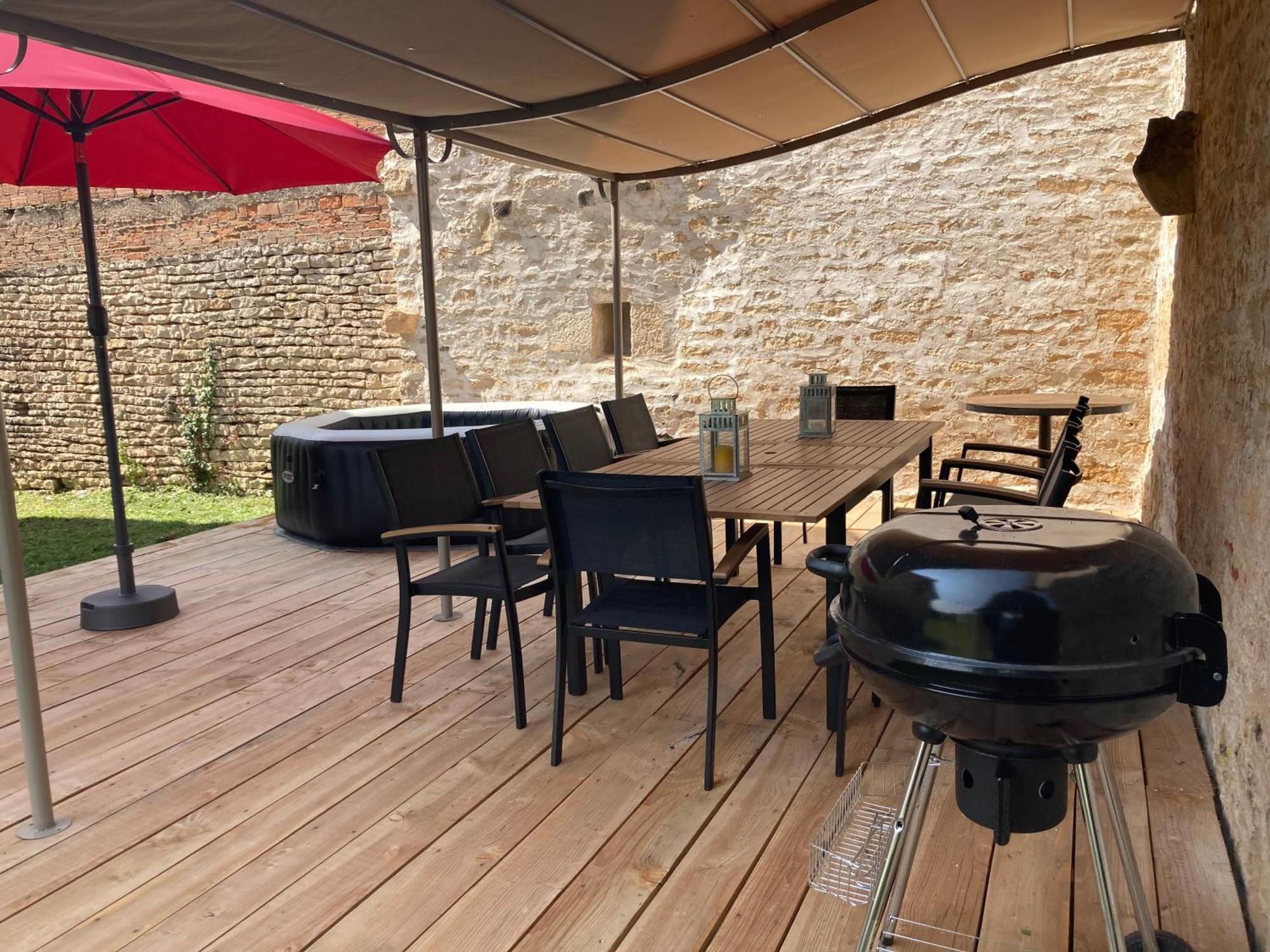Le Presbytere - Touillon, Jacuzzi, 4 Chambres Pour 10 Zewnętrze zdjęcie